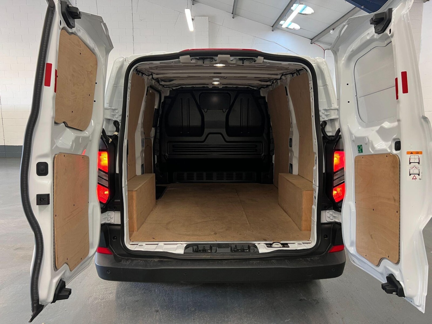 Used Ford Transit Custom 2024 for sale - 76139985: Photo 10