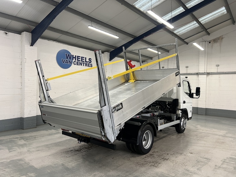 Used Mitsubishi Canter 2023 for sale - 77765963: Photo 4