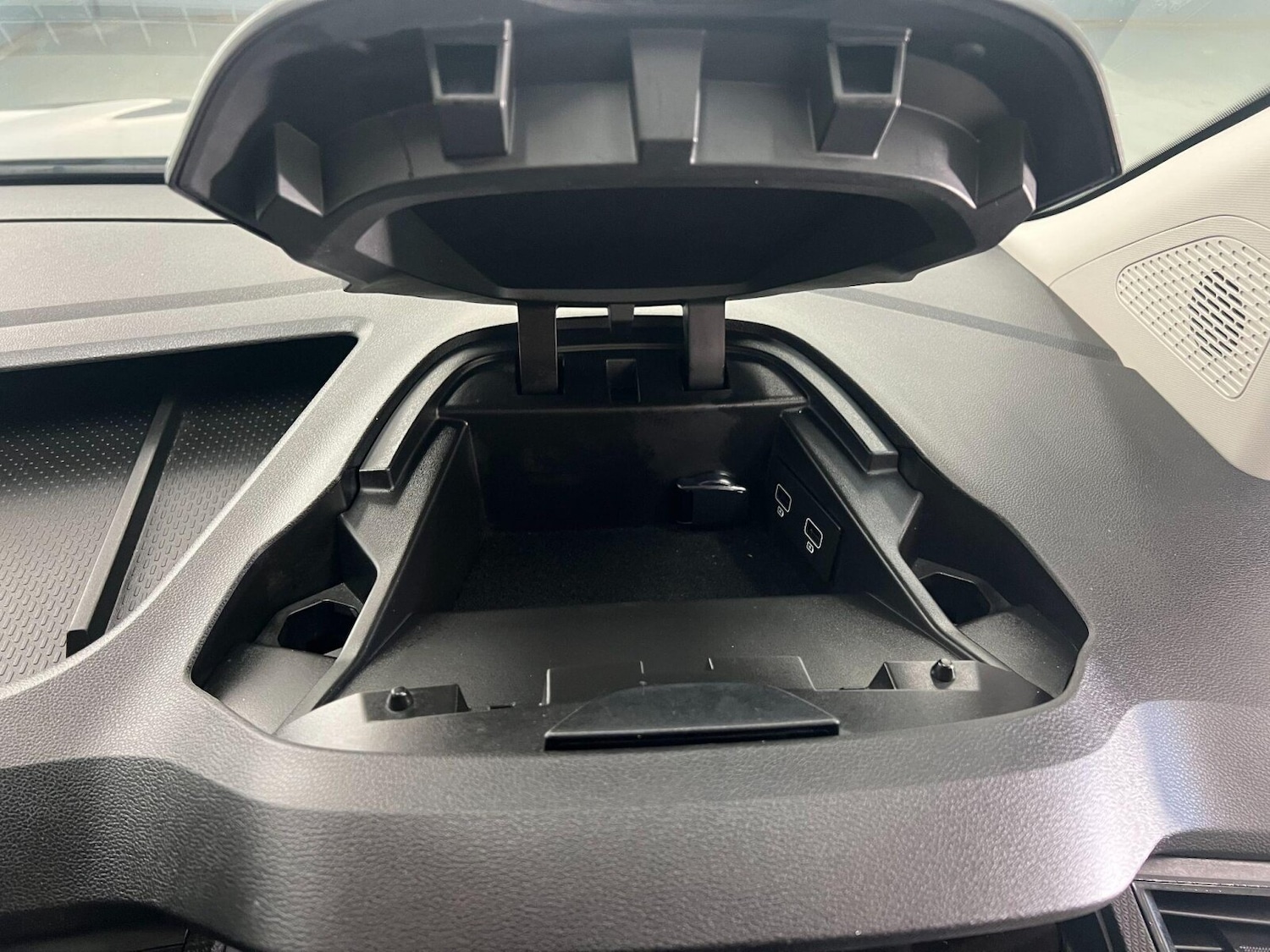 Used Renault Kangoo 2023 for sale - 76660908: Photo 38