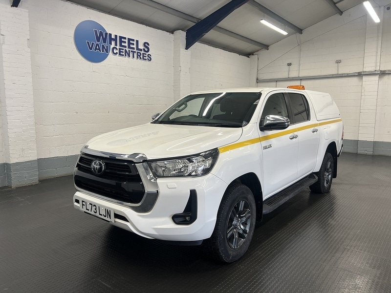 Used Toyota Hilux 2023 for sale - 78122368: Photo 1