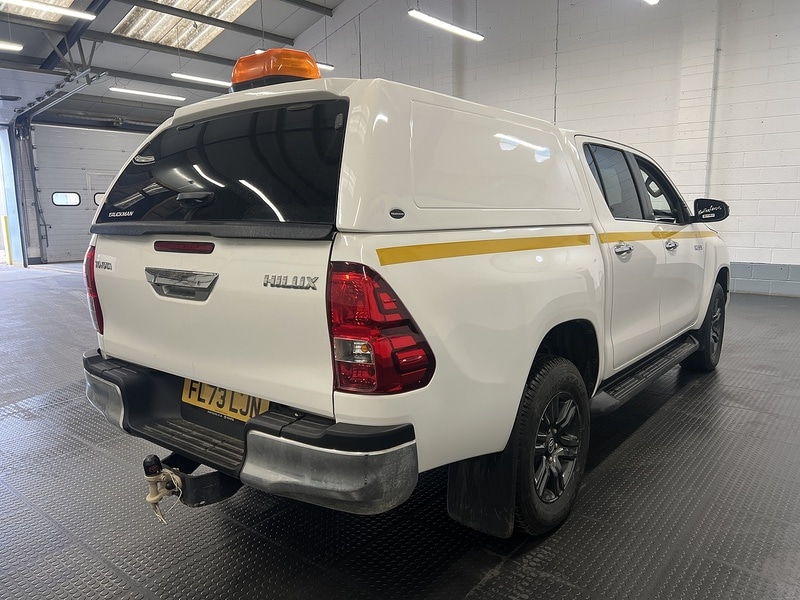 Used Toyota Hilux 2023 for sale - 78122368: Photo 3