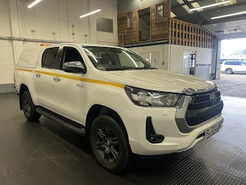 Used Toyota Hilux 2023 for sale - 78122368: Photo