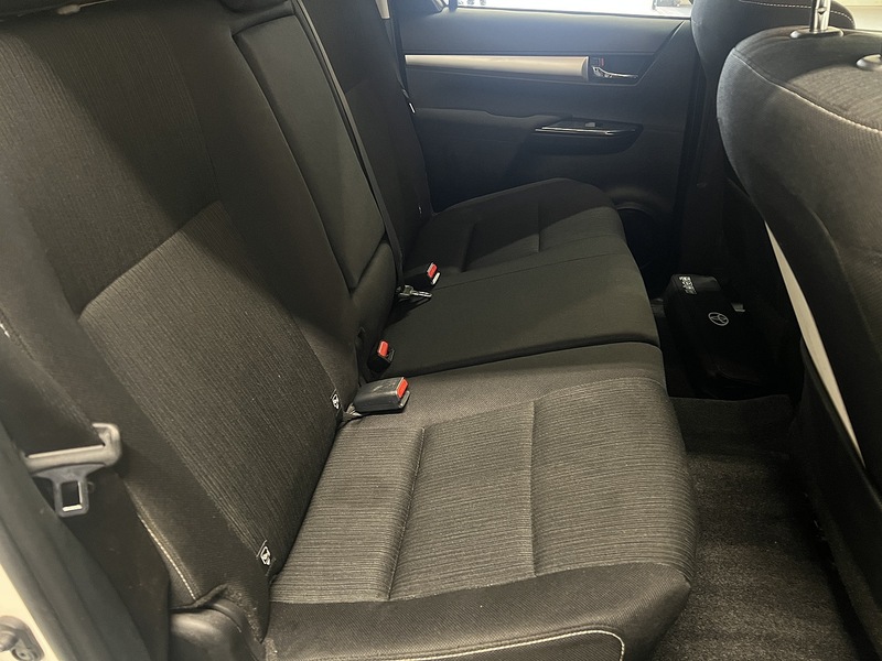 Used Toyota Hilux 2023 for sale - 78122368: Photo 6