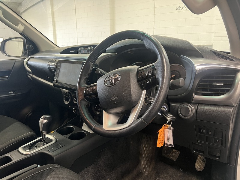 Used Toyota Hilux 2023 for sale - 78122368: Photo 7