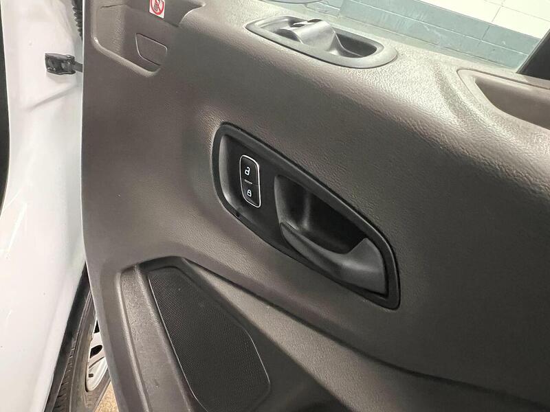 Used Ford Transit 2020 for sale - 76969770: Photo 31