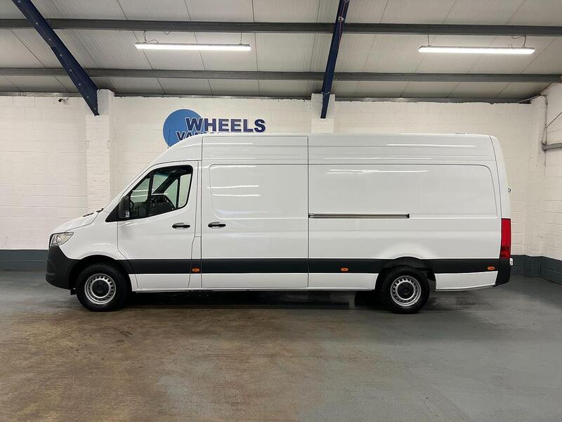 Used Mercedes-Benz Sprinter 2024 for sale - 76904164: Photo 2
