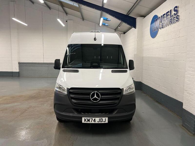 Used Mercedes-Benz Sprinter 2024 for sale - 76904164: Photo 8