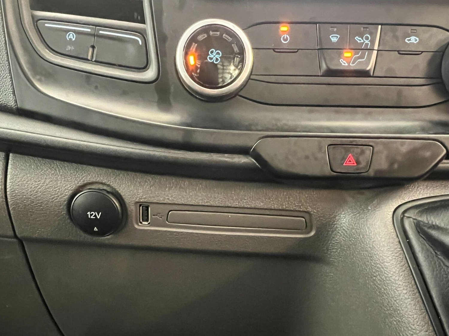 Used Ford Transit 2022 for sale - 76869800: Photo 24