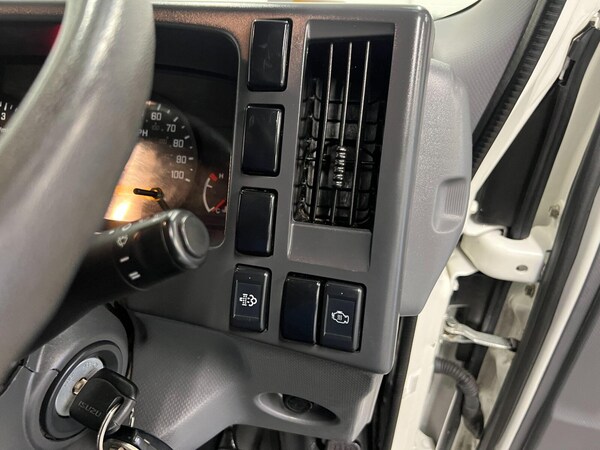 Used Isuzu Grafter 2020 for sale - 76154900: Photo 23
