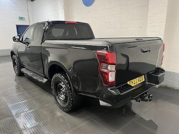 Used Isuzu D-Max 2023 for sale - 79458508: Photo