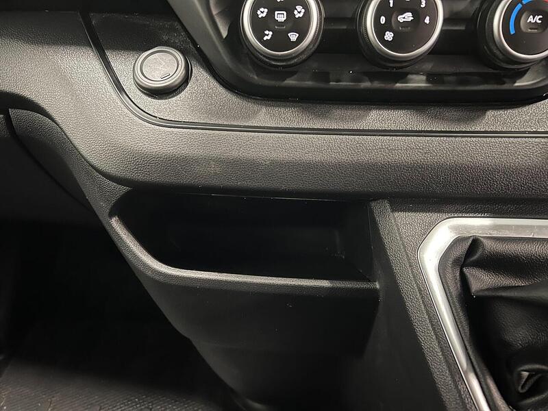 Used Renault Trafic 2023 for sale - 76904286: Photo 32