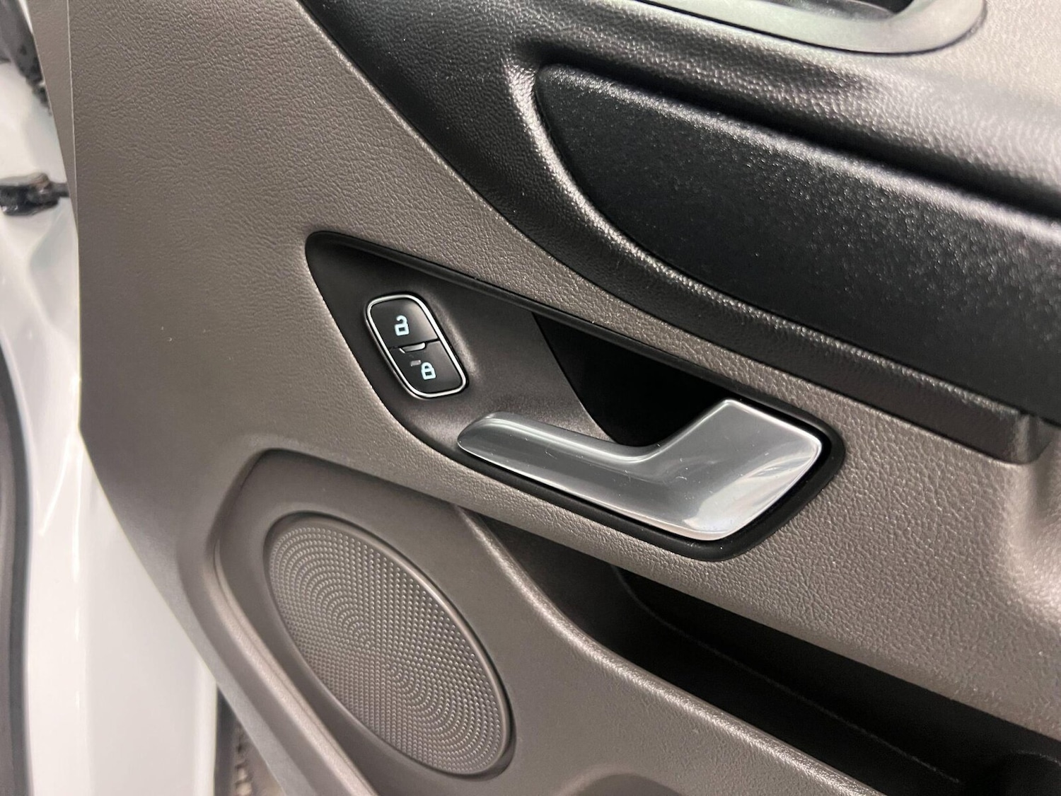 Used Ford Transit Custom 2022 for sale - 76868701: Photo 11