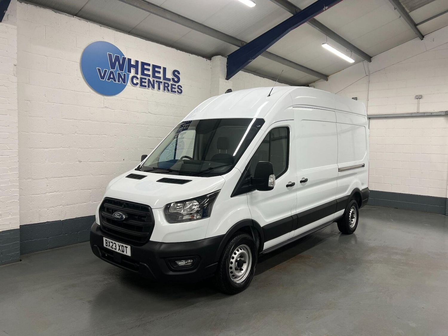 Used Ford Transit 2023 for sale - 76873389: Photo 1