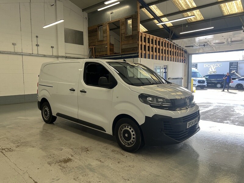 Used Vauxhall Vivaro for sale - 77668080: Photo 4