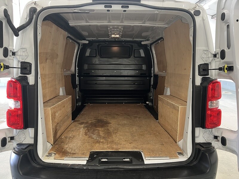 Used Vauxhall Vivaro for sale - 77668080: Photo 5