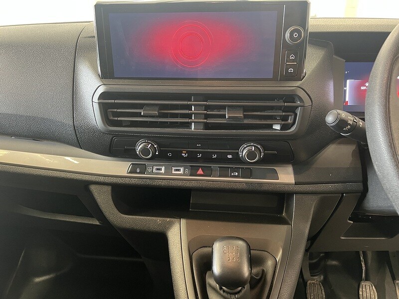 Used Vauxhall Vivaro for sale - 77668080: Photo 8