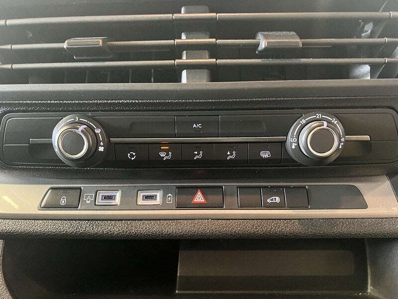 Used Vauxhall Vivaro for sale - 77668080: Photo 9