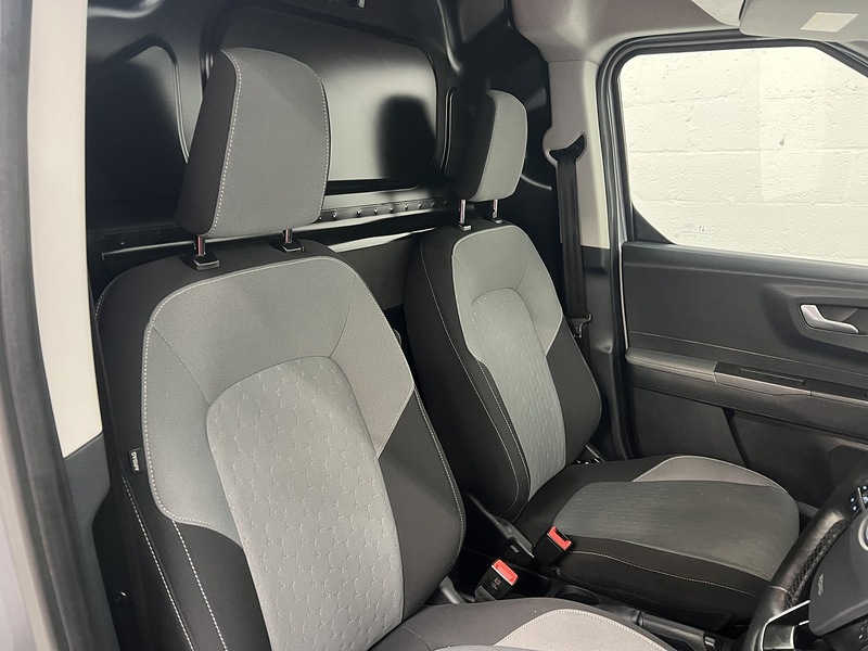 Used Ford Transit Courier 2025 for sale - 77200879: Photo 9