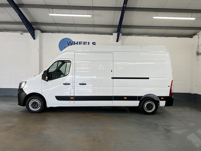 Used Renault Master 2023 for sale - 76906088: Photo 2