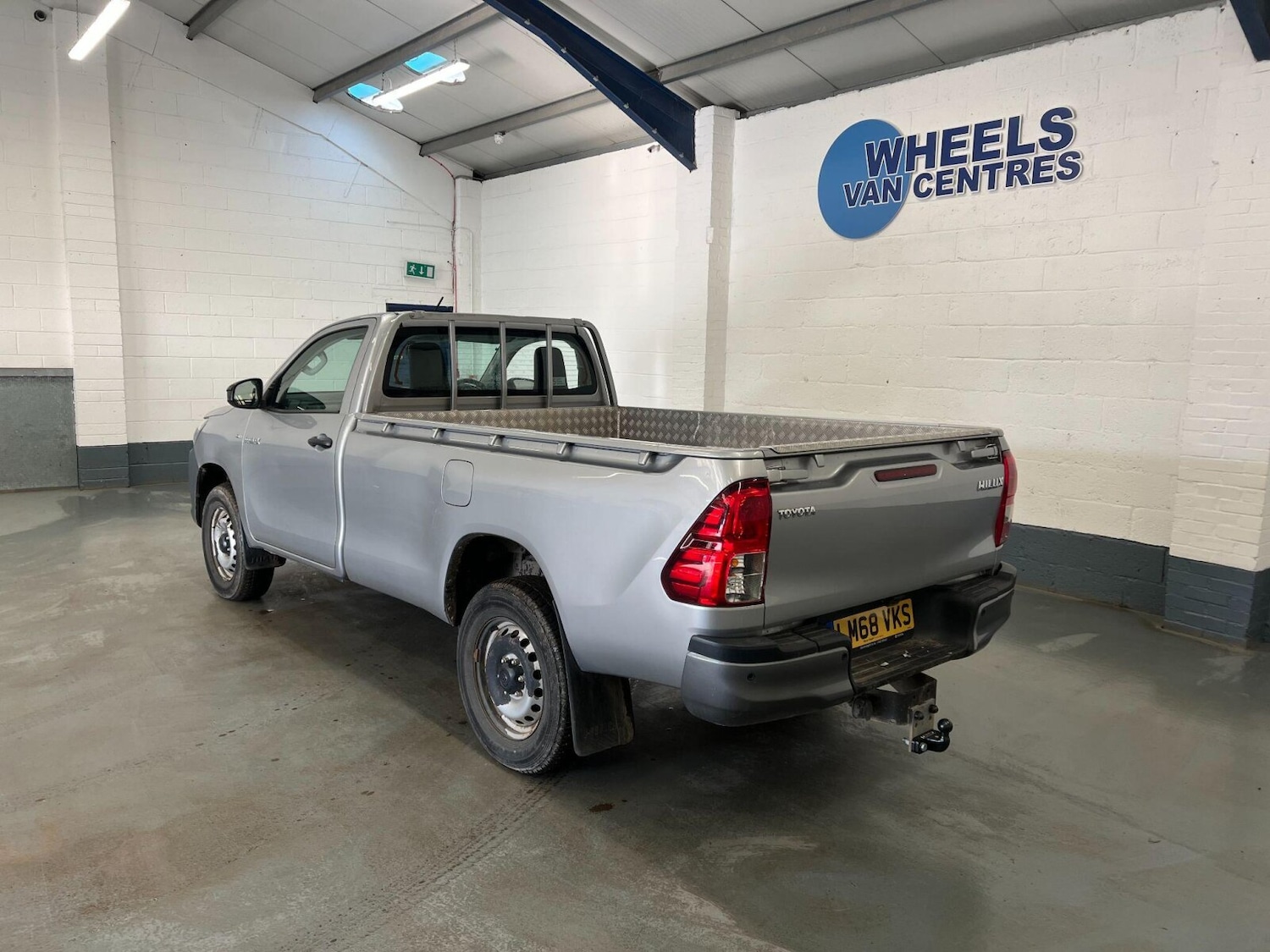 Used Toyota Hilux 2018 for sale - 76660913: Photo 2