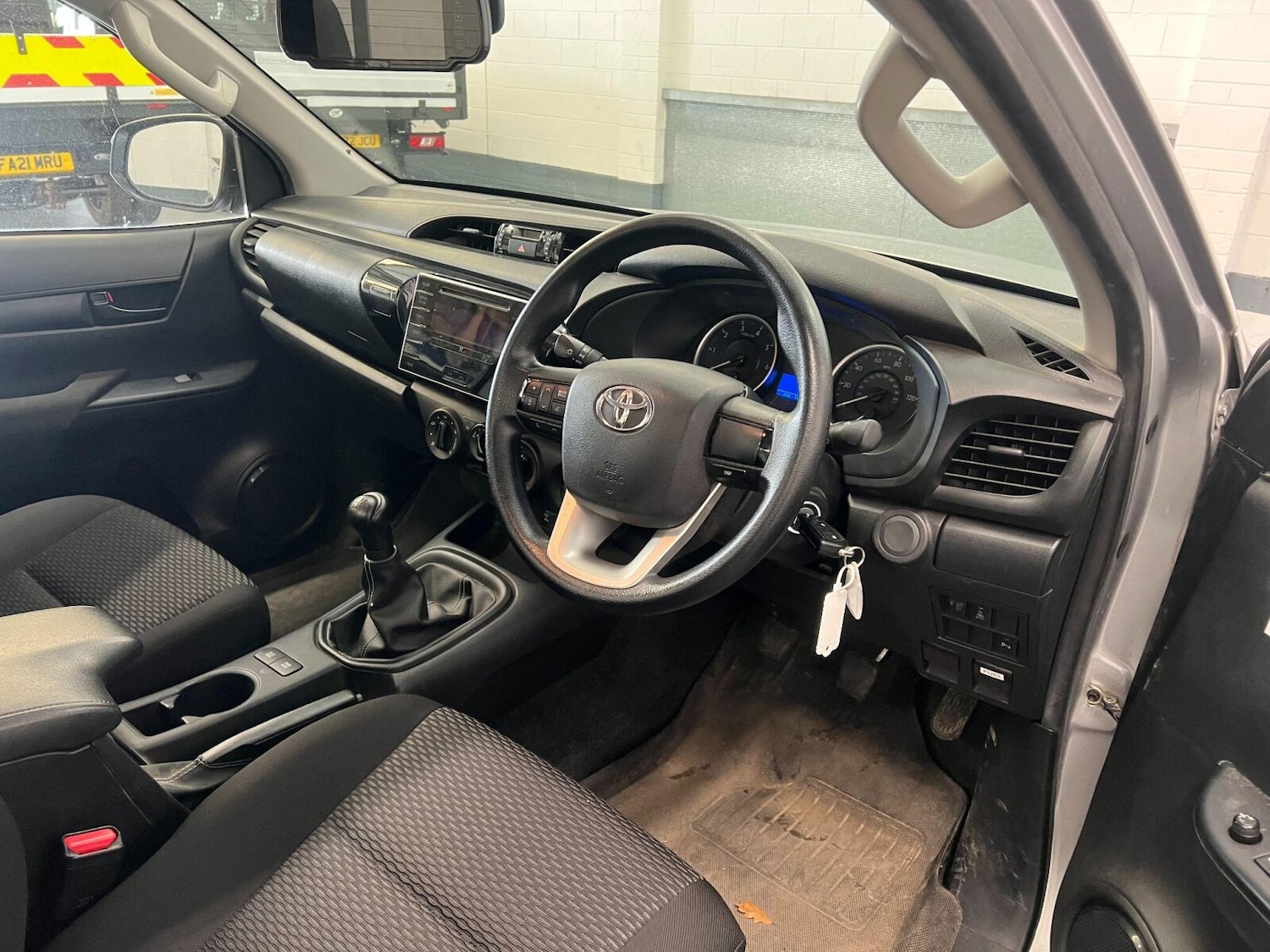 Used Toyota Hilux 2018 for sale - 76660913: Photo 5