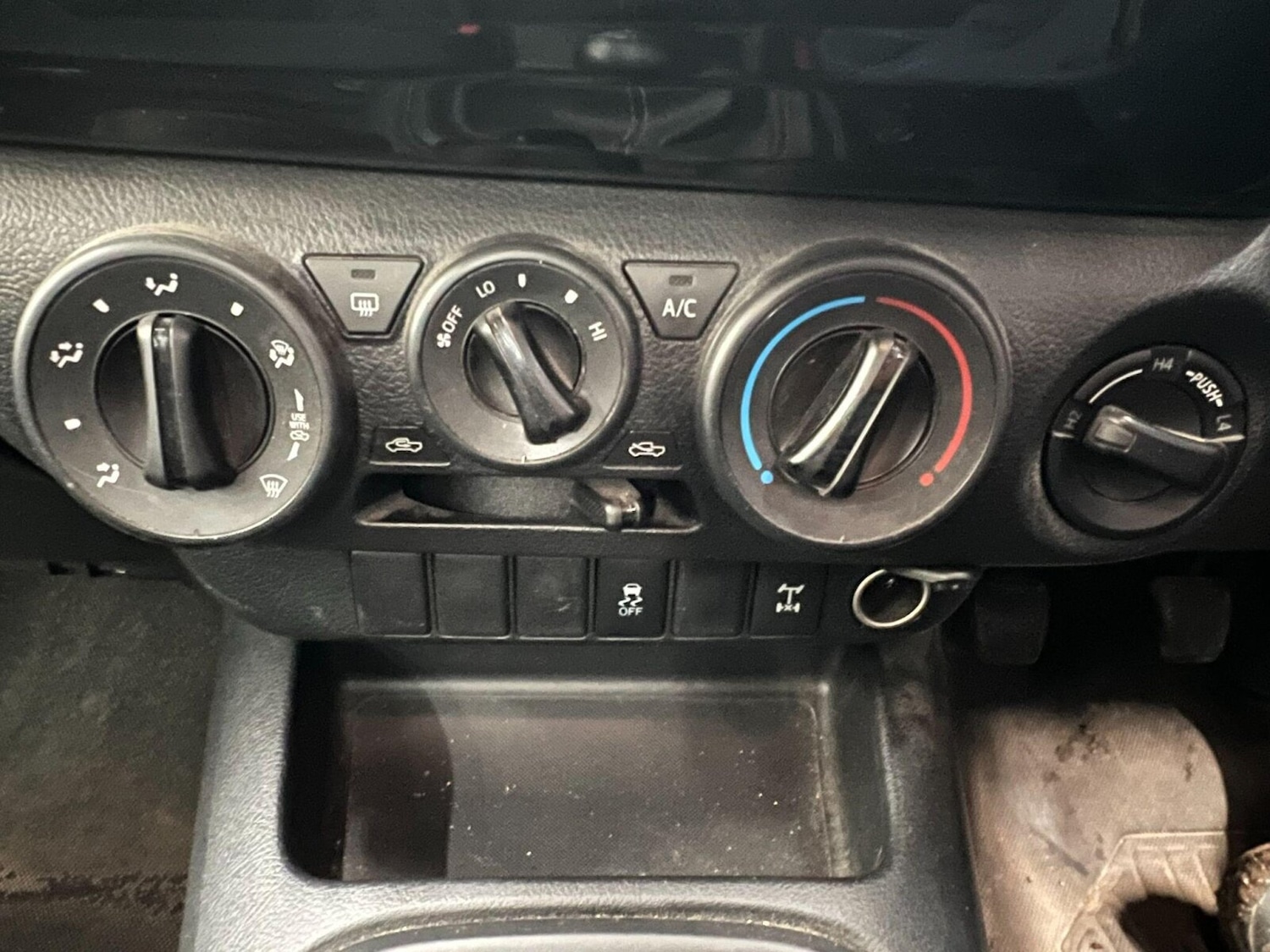 Used Toyota Hilux 2018 for sale - 76660913: Photo 8