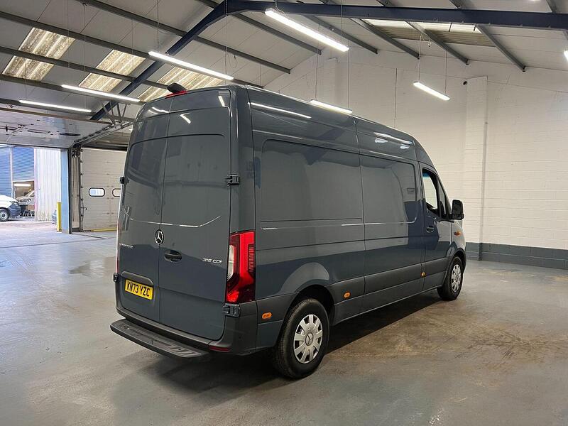 Used Mercedes-Benz Sprinter 2023 for sale - 76904314: Photo 3