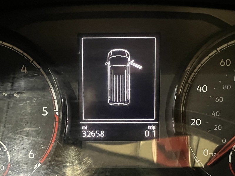 Used Volkswagen Transporter 2021 for sale - 77609555: Photo 14