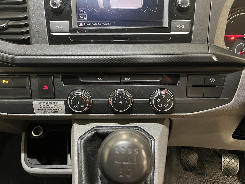 Used Volkswagen Transporter 2021 for sale - 77609555: Photo 23