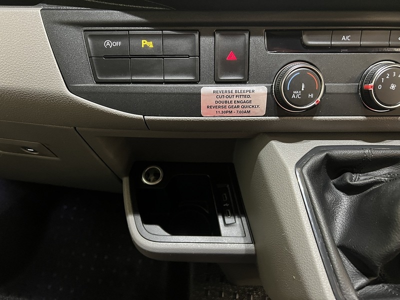 Used Volkswagen Transporter 2021 for sale - 77609555: Photo 24