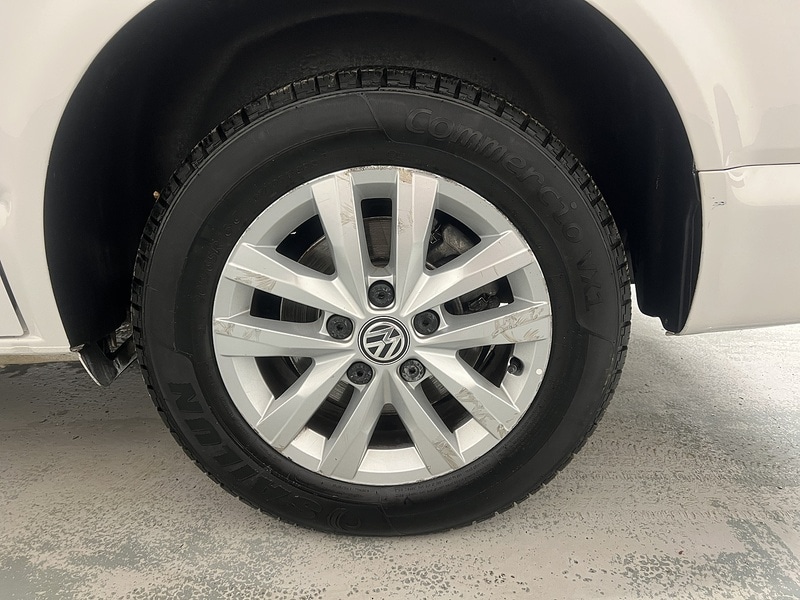 Used Volkswagen Transporter 2021 for sale - 77609555: Photo 35