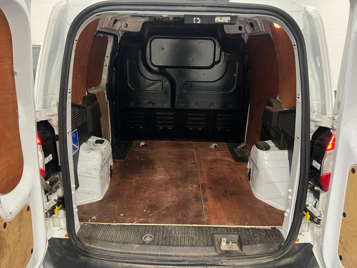 Used Ford Transit Courier 2021 for sale - 76589802: Photo 5