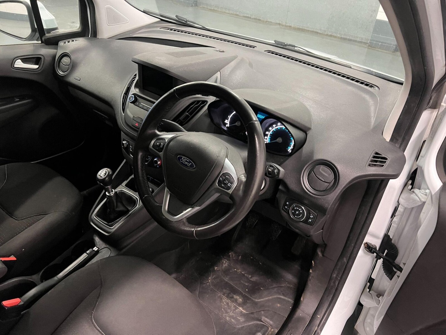 Used Ford Transit Courier 2021 for sale - 76589802: Photo 6