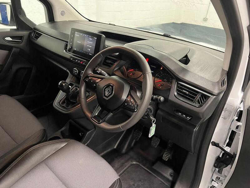 Used Renault Kangoo 2024 for sale - 76904419: Photo 11