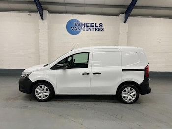 Used Renault Kangoo 2024 for sale - 76904419: Photo