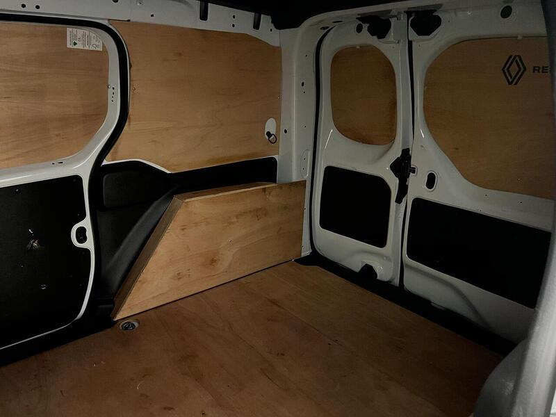 Used Renault Kangoo 2024 for sale - 76904419: Photo 33