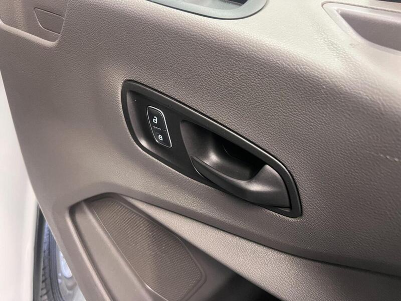 Used Ford Transit for sale - 77247349: Photo 40