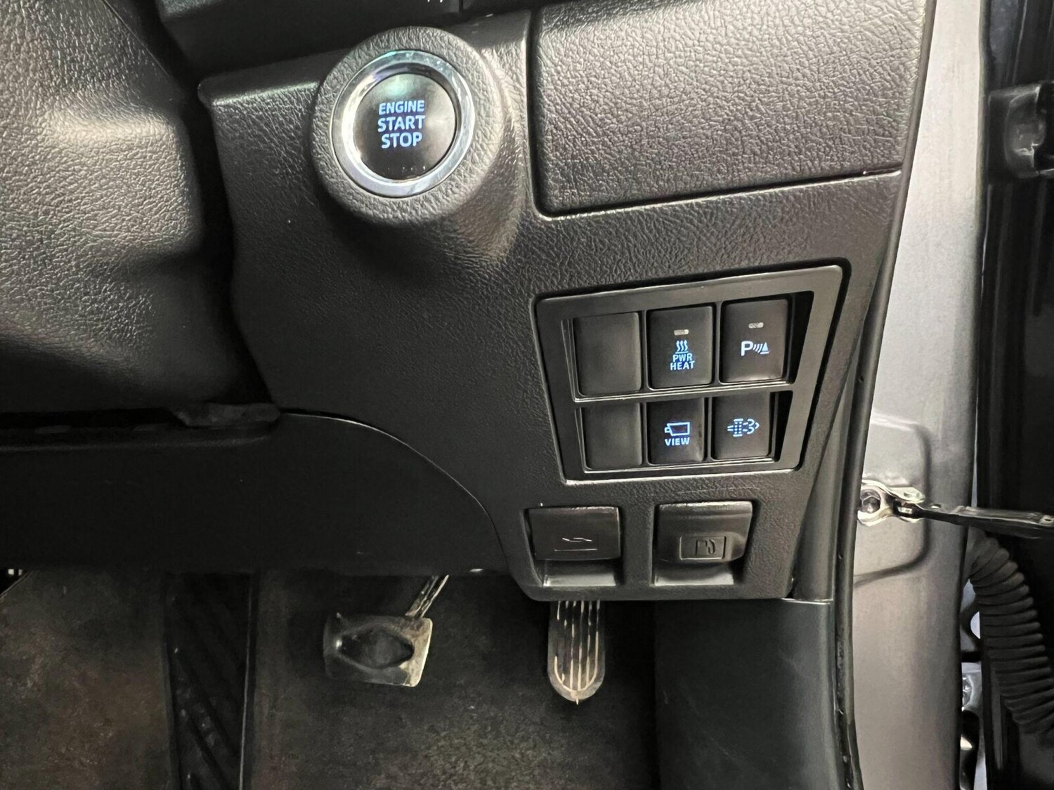 Used Toyota Hilux 2023 for sale - 76355135: Photo 11