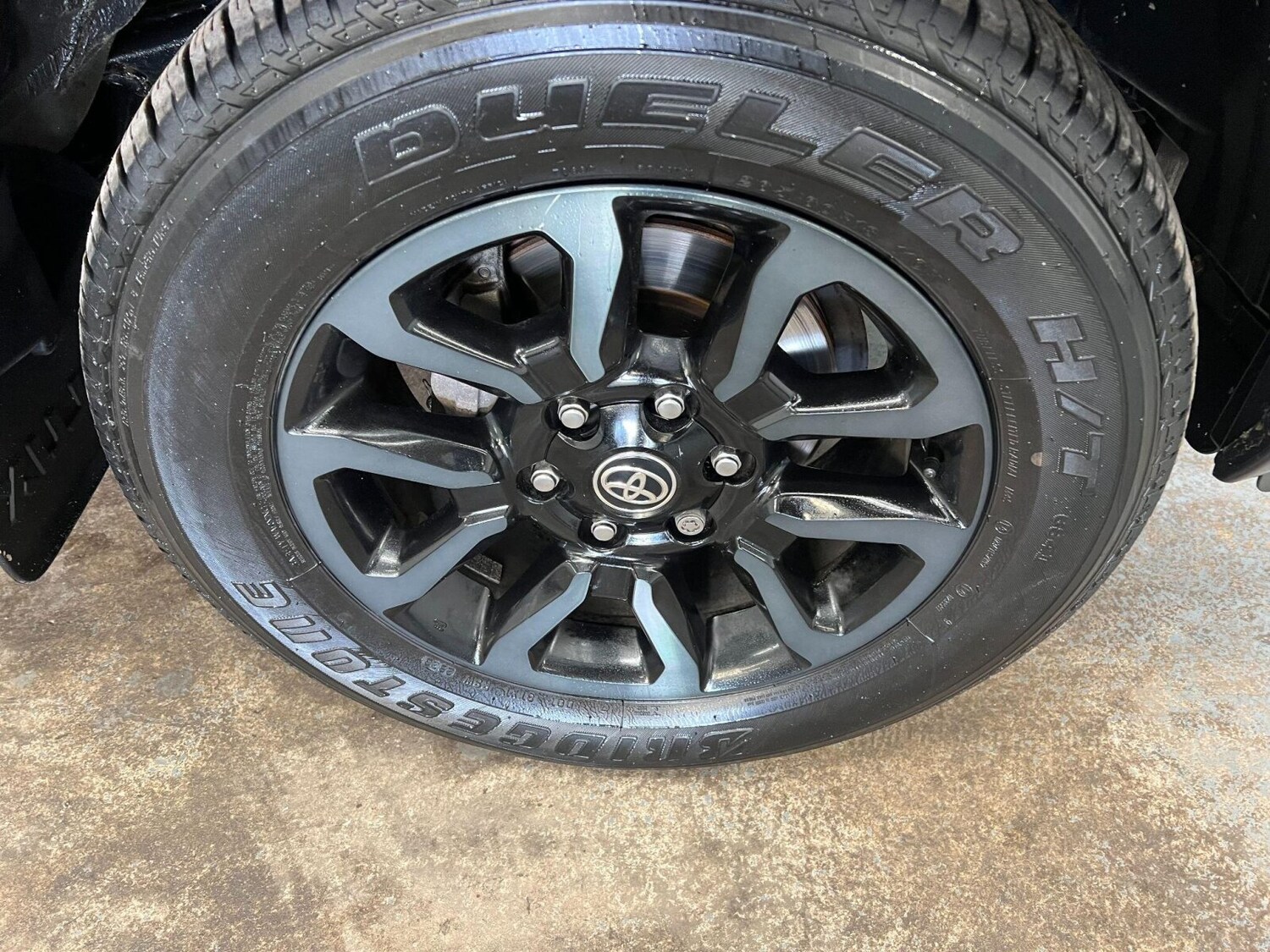 Used Toyota Hilux 2023 for sale - 76355135: Photo 17