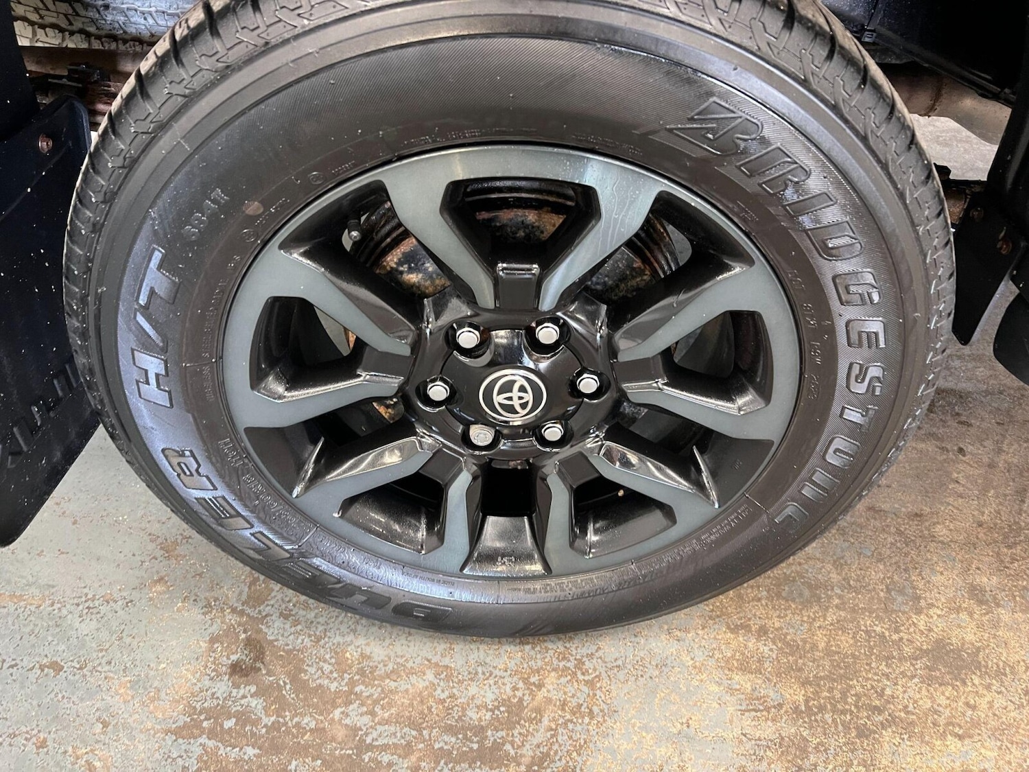 Used Toyota Hilux 2023 for sale - 76355135: Photo 18