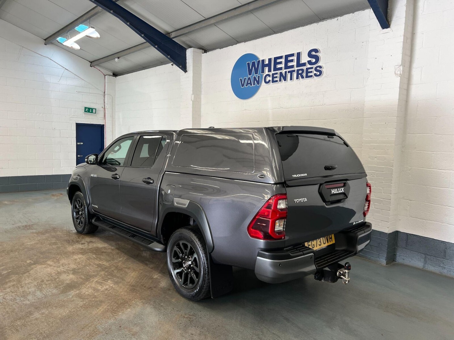 Used Toyota Hilux 2023 for sale - 76355135: Photo 5