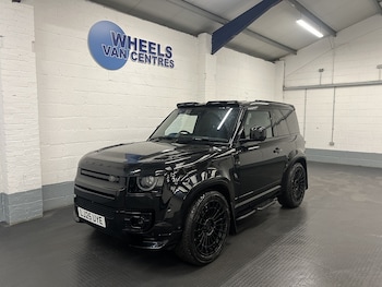 Used Land Rover Defender 90 2025 for sale - 78069508: Photo