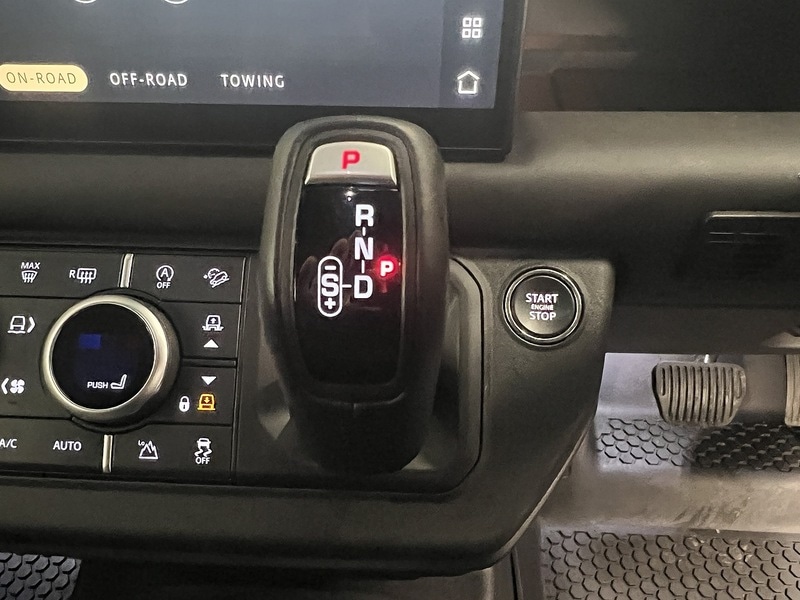 Used Land Rover Defender 90 for sale - 78069508: Photo 25