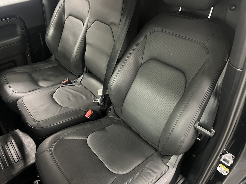 Used Land Rover Defender 90 for sale - 78069508: Photo 32