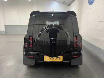 Used Land Rover Defender 90 2025 for sale - 78069508: Photo