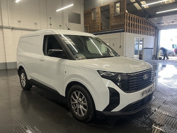 Used Ford Transit Courier 2024 for sale - 78122380: Photo