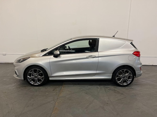 Used Ford Fiesta Van 2022 for sale - 75406665: Photo 2