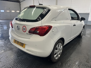 Used Vauxhall Corsa Van 2018 for sale - 78201213: Photo