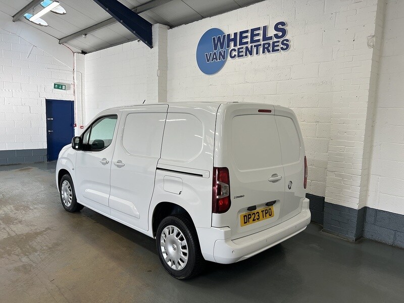Used Vauxhall Combo 2023 for sale - 76940401: Photo 3