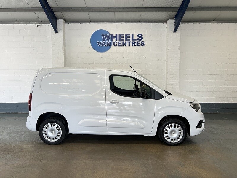 Used Vauxhall Combo 2023 for sale - 76940401: Photo 6